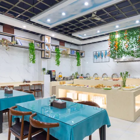 Yuejia Hotel (Yiwu International Trade Mall)