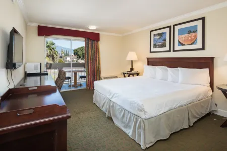 Bokai Garden Hotel Отели рядом с достопримечательностью «Los Angeles County Sheriff - Temple City Station»