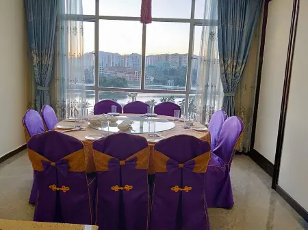 Kumho Hotel Отели рядом с достопримечательностью «Donghua Mountain»