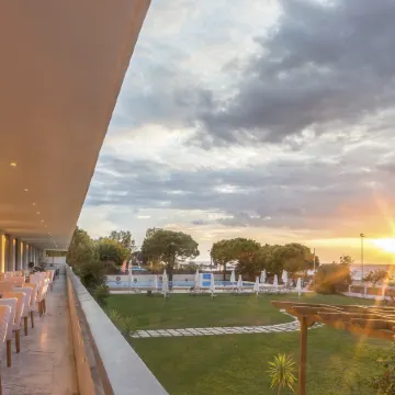 Airotel Achaia Beach