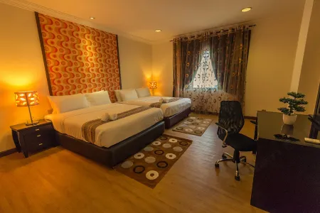 Rimbun Suites & Residences Отели рядом с достопримечательностью «Yayasan Sultan Haji Hassanal Bolkiah Complex»