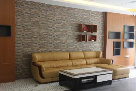 City 118 Select Hotel (Dongming Nanhua Shopping Plaza) Отели в г. Дунмин