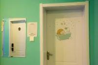 Meet International Youth Hostel - Hostels