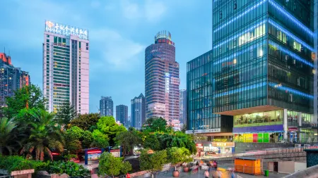 VYLUK Hotel (Chongqing Guanyinqiao Light Rail Station)