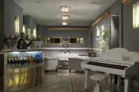 Golden Tulip Rome Piram - Bar