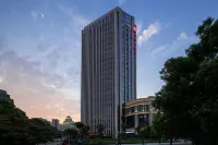 Wyndham Ramada Hotel (Wuhan Hanyang Railway Station, China International Expo Center Branch) Hotel in zona Hubei Communication Technical College (West Area)