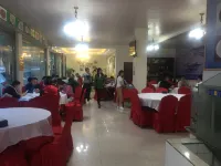Yajiang Zhangyu Business Hotel - pemandangan pegunungan