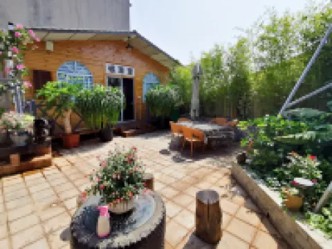 Dian Yue station Hotels in Mengzi