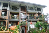 Meet you B&B (Emeishan Huangwan Visitor Center Branch)