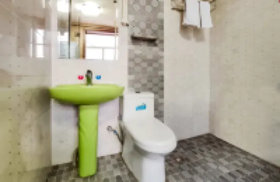 Daqing Century Tangren Express Hotel