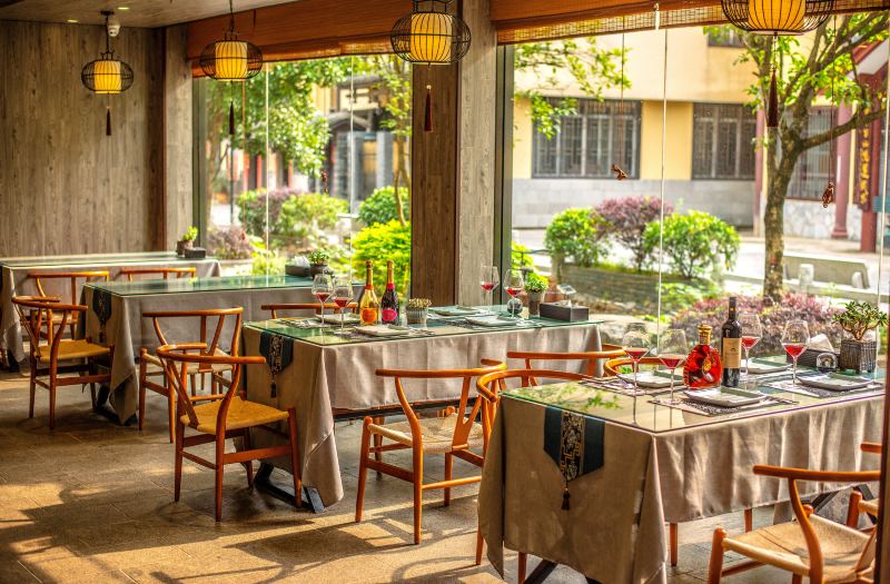 Secret Garden Lakefront Hotel photo 6
