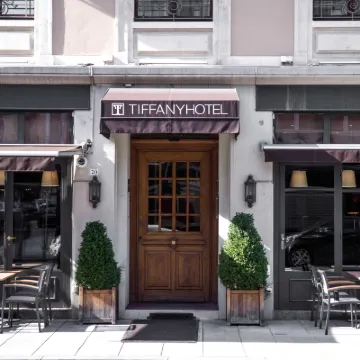 Hotel Tiffany by Fassbind モラール塔周辺のホテル