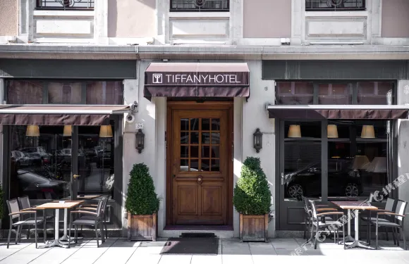 蒂凡尼法斯賓德酒店