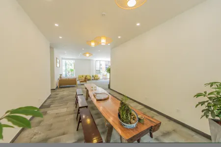 Meeting Homestay Отели рядом с достопримечательностью «Bifeng Gorge»