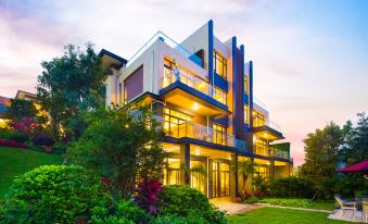 Binsley Hot Spring Holiday Villa
