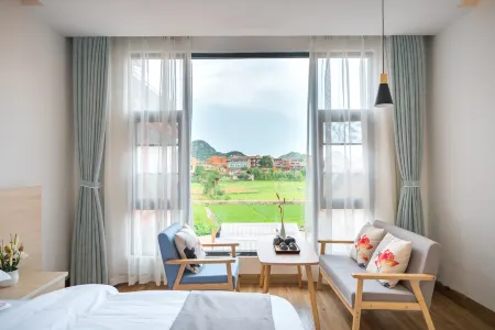 Kaishang Huameishi Jinxiuyuan Hotel (Puzhehei Scenic Area Branch)