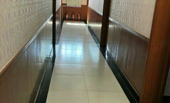 Longxi Shuya Business Hotel