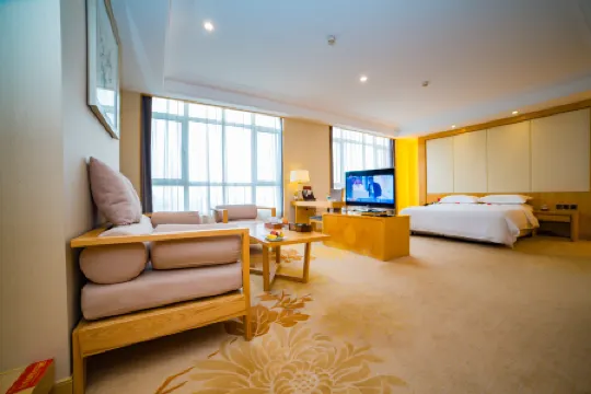 JingHang Holiday Hotel