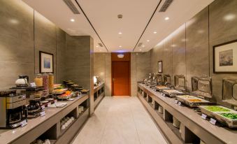 Yitel Hotel (Shanghai Lujiazui Financial District Fangdian Road Subway Station Branch)