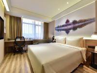 北京中关村永丰基地亚朵酒店 - 高级大床房