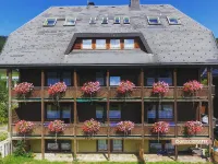 B+B Hotel Sonnenmatte Near Badeparadies Hotels in Titisee-Neustadt