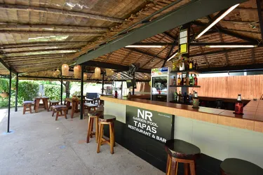 รูปภาพของเอ็นอาร์ นาใน ป่าตอง