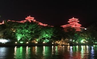 Fanbo Meidi Hotel (Guilin Liangjiang Sihu East and West Lane)