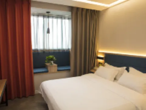 Buttonwood Fashion Hotel Hotels in Lankao