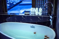 Hui Niang Boutique Hotel - Hot Tub