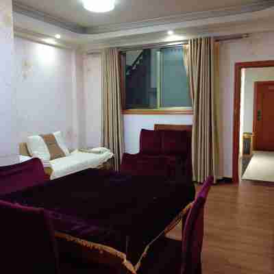 Green View Business Hotel Dongkou Rooms