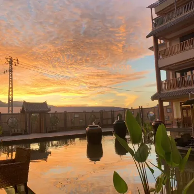 Pu'er Xiangtu Story Manor (Yunnan Simao Industrial Park) Hotels near Pu'er Railway Station