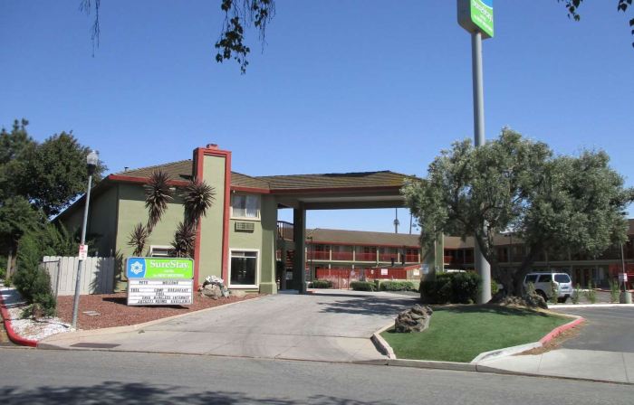 Inn at King City