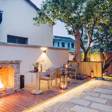 Shi'er Yiqiantong Courtyard