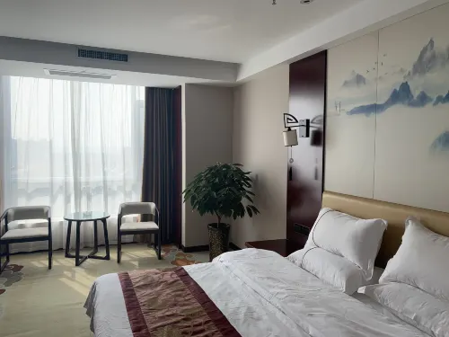 Fushan Oriental Huayue Hotel