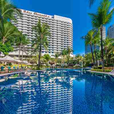 Edsa Shangri-La, Manila Hotel Exterior