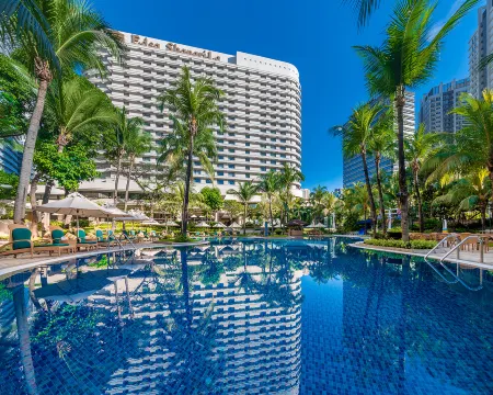 Edsa Shangri-La, Manila Отели рядом с достопримечательностью «Lee Gardens»