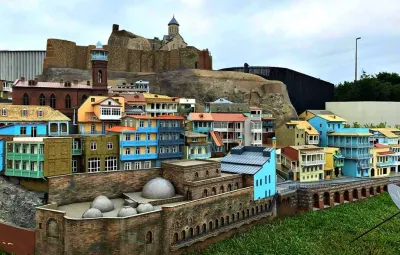 Hotel Khokhobi Old Tbilisi Отели рядом с достопримечательностью «Фаворский Спасо-Преображенский монастырь»
