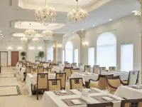 GoldOne Hotel & Suites Hotels near Munbu Park