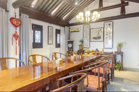 Floral Hotel·Nanjing Bulao Village Original Hotel (Laoshan National Forest Park Branch) Отели рядом с достопримечательностью «Nanjing University of Technology Pukou Campus»