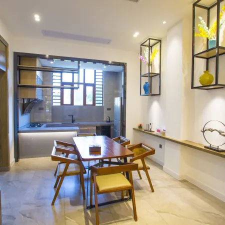 Yangxi Lafei'er Hot Spring Holiday Villa