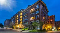 Hongya Qiliping Qingyinqi Juzhu B&B (Zero Kilometer Store) Hotels near Gaomiao Ancient Town