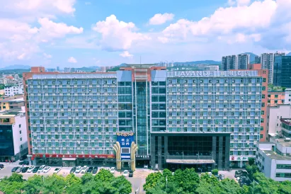 Lavande Hotel (Shenzhen Longgang Dayun Center Jixiang Metro Station)