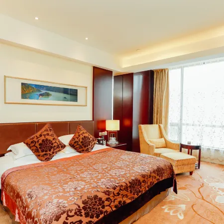 Chuanyu Holiday Hotel Отели в г. Донтай