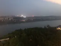 Luzhou Nanyuan Hotel - Scenic