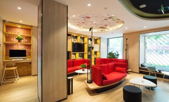 2. Ibis 호텔(..