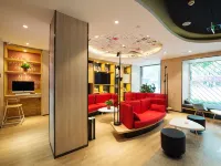 Ibis Hotel (Harbin Central Street Railway Station)