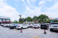 好萊斯登大飯店（晉江陽光時代廣場機場店） - 停車場