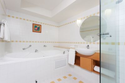 プレミアムルーム(クイーン)(ホットタブ) クラウンプラザ パースの写真