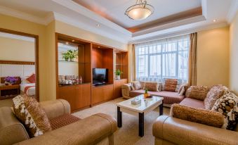 Lijiang Lvyun Holiday Hotel (Gucheng District Government Lijiang Ancient City Branch) - Housity