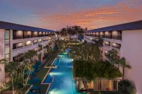 DoubleTree by Hilton Phuket Banthai Resort Hotel dekat Zcape 2 Condominium